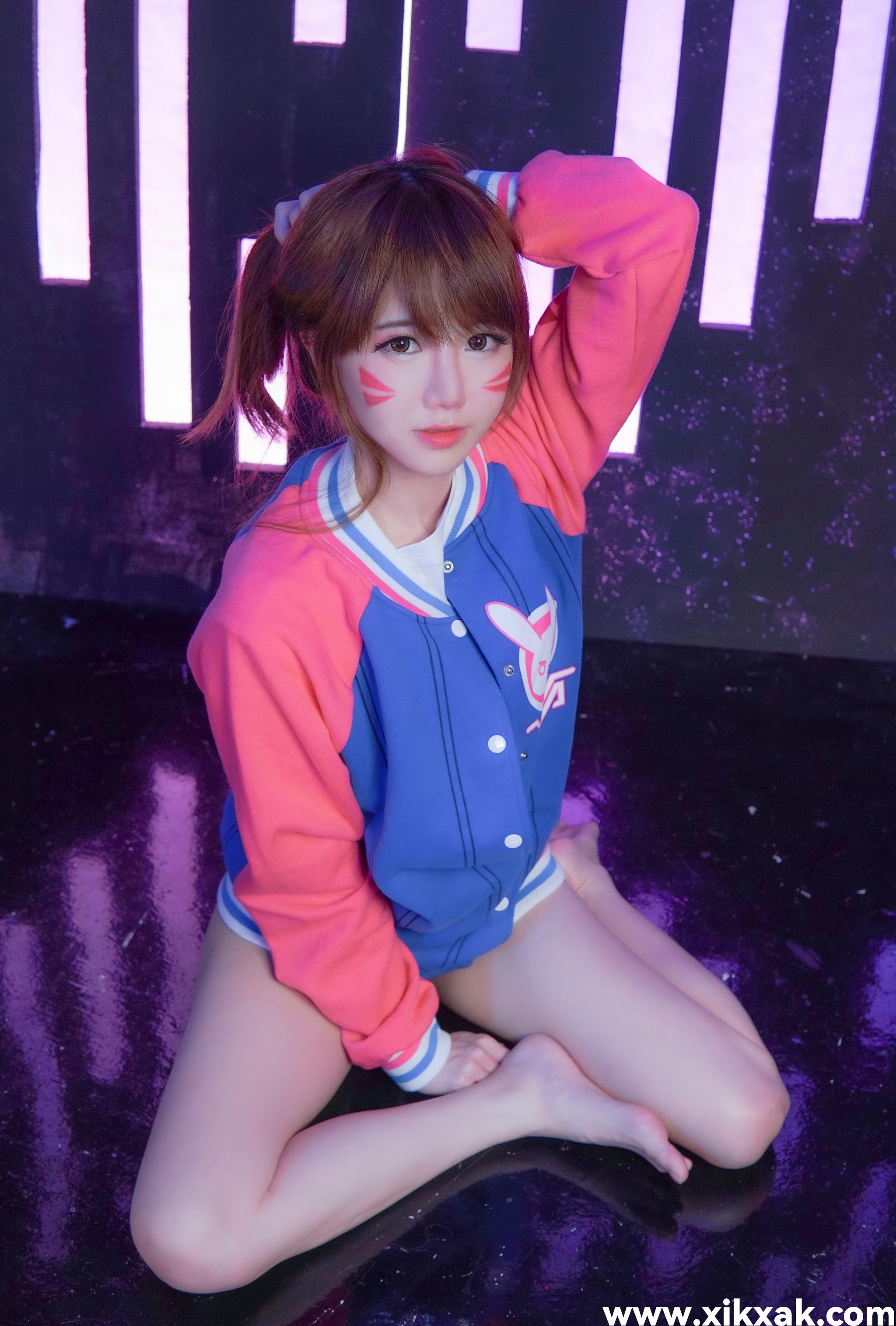 Sally Dorasnow – NO.24 DVA Gamer Girl [10P]